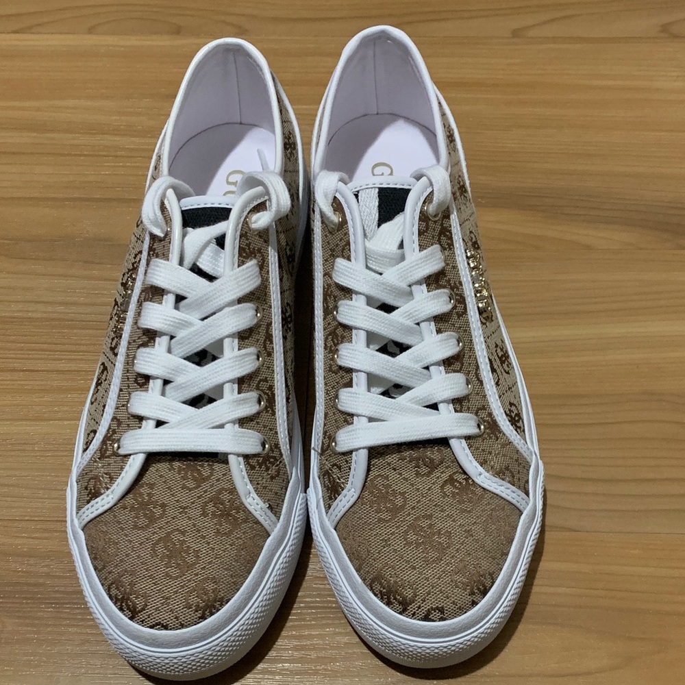 Guess Women's Sneakers in Gold and White